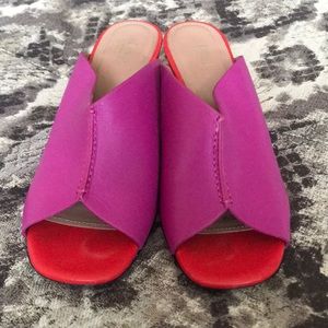 Amalia Open Toe Mule
LEWIT